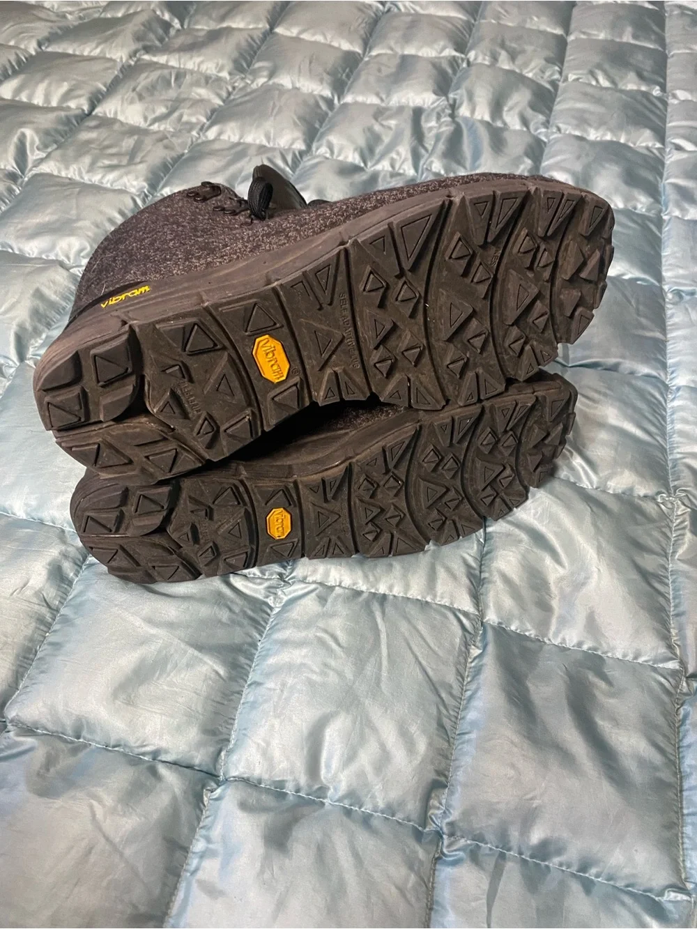 EUC Mens Danner Mountain 600 Enduroweave Black and Dark Gray Hiking Boots Sz 10